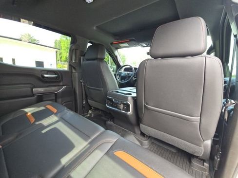 Used 2020 GMC Sierra 1500 AT4 w/ AT4 Premium Package AWD/4WD image 17