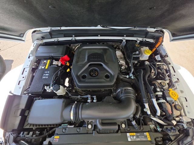 Used 2024 Jeep Wrangler Unlimited Sahara AWD/4WD image 20