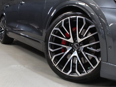 Used 2024 Audi SQ8 Prestige AWD/4WD image 21