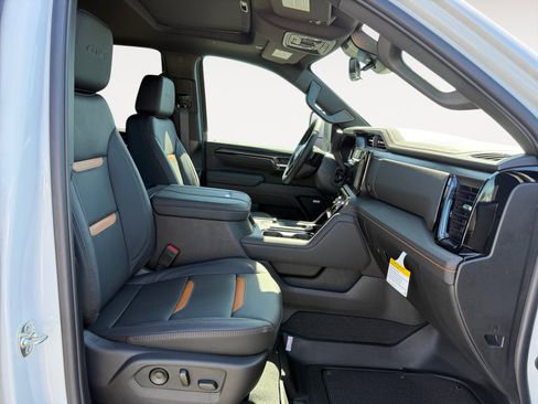 New 2026 GMC Sierra 2500 AT4 w/ AT4 Premium Plus Package AWD/4WD image 19