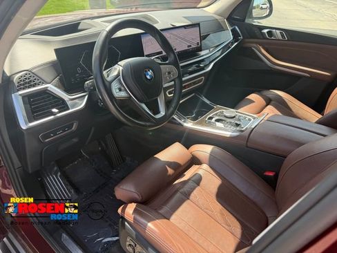 Used 2025 BMW X7 xDrive40i AWD/4WD image 17
