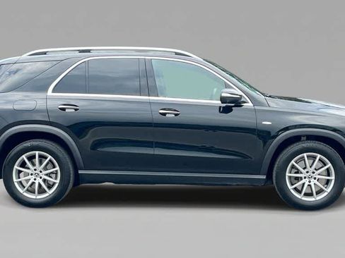 Certified 2025 Mercedes-Benz GLE 450e 4MATIC image 9