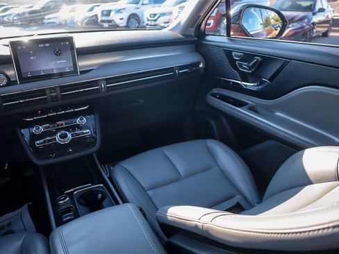 Used 2022 Lincoln Corsair FWD image 21