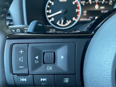 Certified 2023 Nissan Rogue SL w/ SL Premium Package image 40