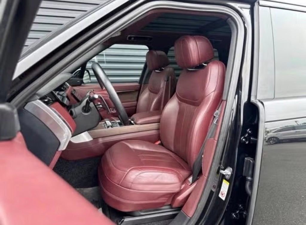 Used 2023 Land Rover Range Rover SE AWD/4WD image 9