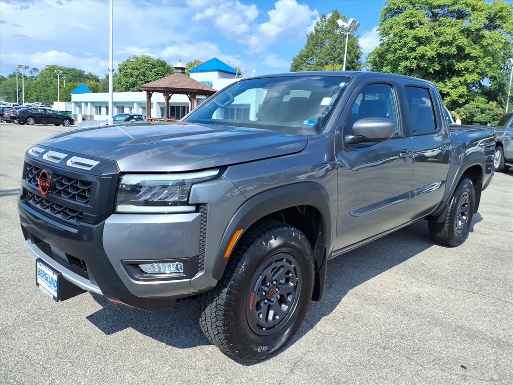 Used 2026 Nissan Frontier PRO-4X AWD/4WD image 8