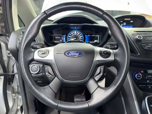 Used 2017 Ford C-MAX Energi SE image 18