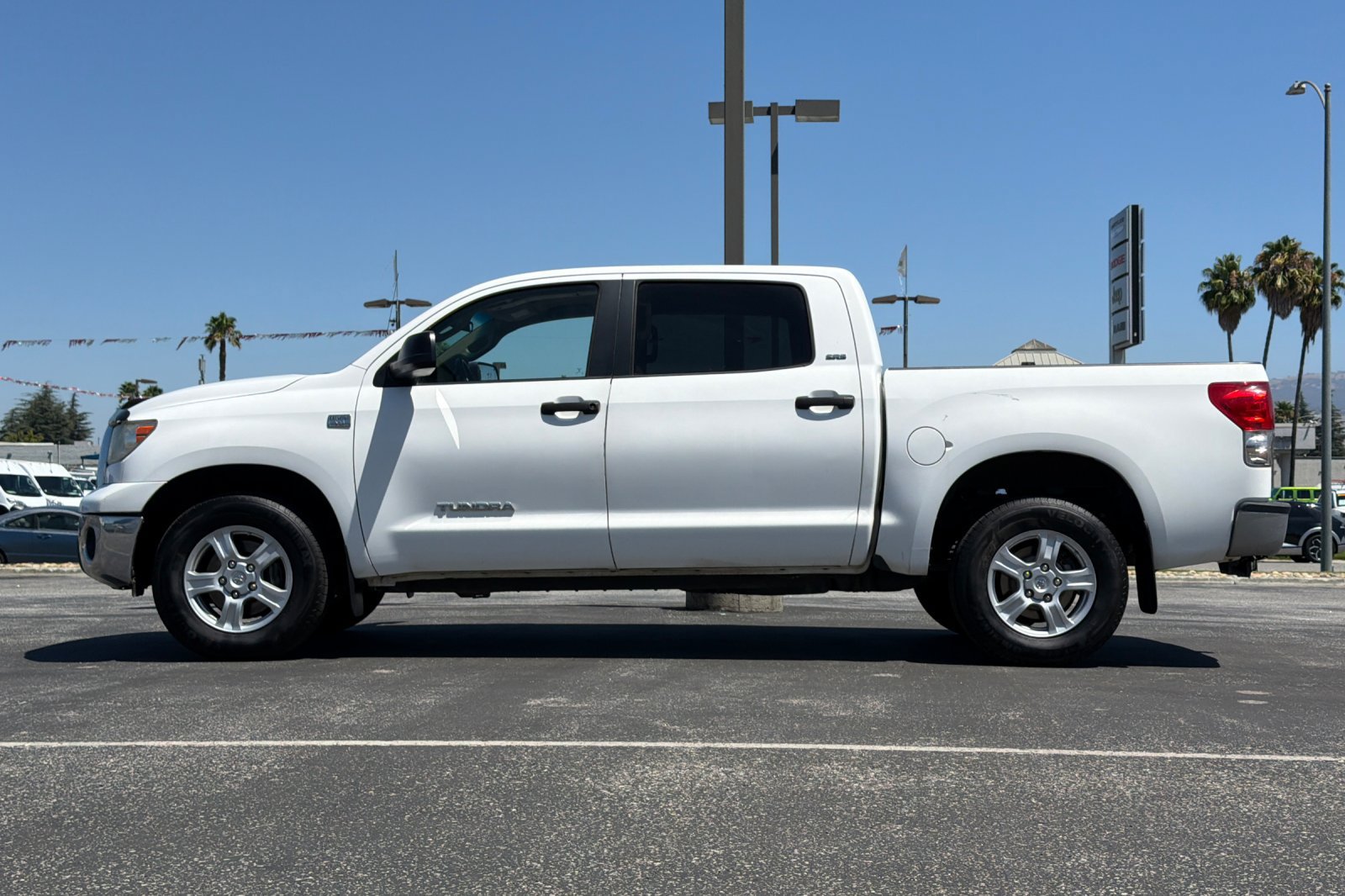 Used 2007 Toyota Tundra SR5 w/ Preferred Accessory Pkg RWD image 7