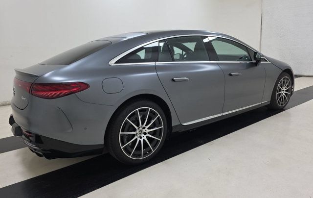 Used 2022 Mercedes-Benz EQS 580 4MATIC Sedan image 5