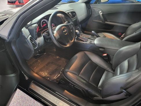 Used 2011 Chevrolet Corvette Coupe w/ 1LT RWD image 14