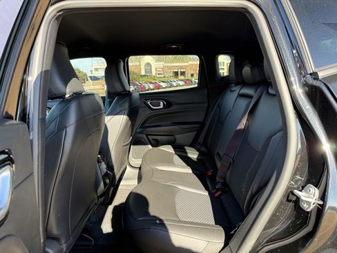 New 2026 Jeep Compass Latitude image 27