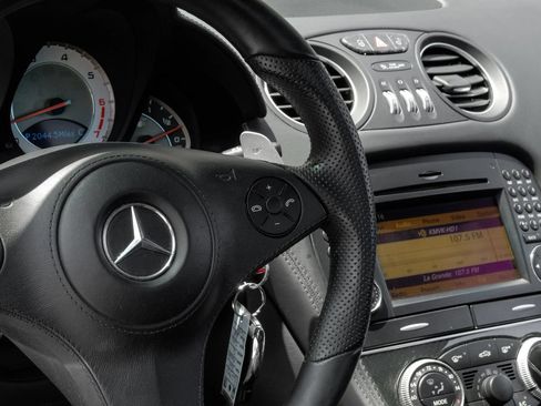 Used 2011 Mercedes-Benz SL 65 AMG image 18
