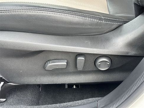 Used 2021 Subaru Forester Limited w/ Popular Package #3 image 23