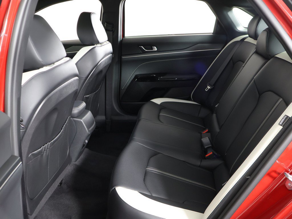 Used 2026 Kia K5 GT-Line w/ GT-Line Premium Package FWD image 36