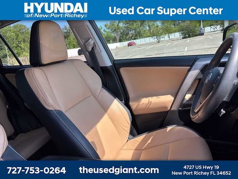 Used 2018 Toyota RAV4 Limited w/ Advanced Technology Package FWD image 8