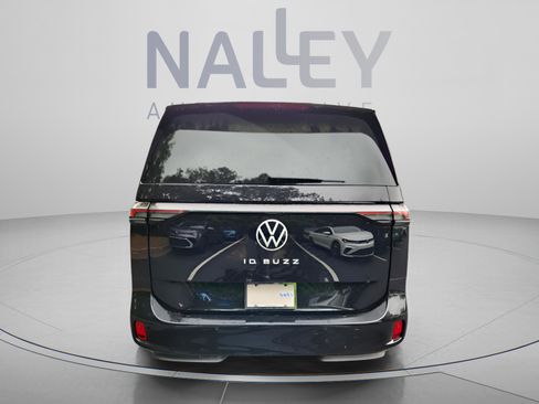 New 2025 Volkswagen ID. Buzz Pro S RWD image 4