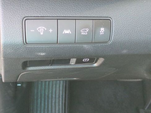 Used 2023 Hyundai Santa Fe SEL image 16