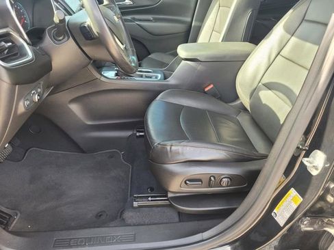 Used 2021 Chevrolet Equinox LT image 17