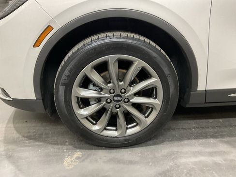 Used 2021 Lincoln Corsair Standard w/ Premium Package image 6