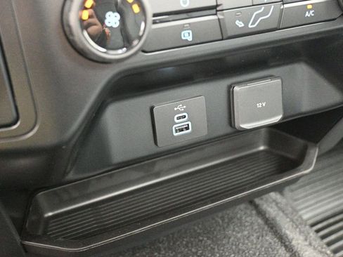 New 2026 Ford F250 XL w/ XL Chrome Package image 17