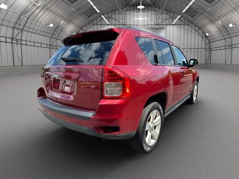 Used 2012 Jeep Compass Sport image 4