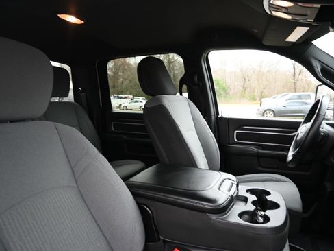 Used 2024 RAM 3500 Big Horn image 24