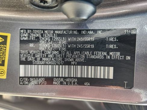 Used 2017 Toyota Highlander Limited Platinum AWD/4WD image 31