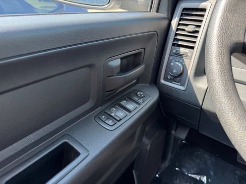 Used 2016 RAM 1500 Express w/ Popular Equipment Group AWD/4WD image 28