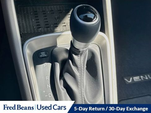 Used 2023 Hyundai Venue Limited w/ Cargo Package FWD image 20