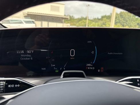 New 2026 Cadillac Vistiq Sport image 28