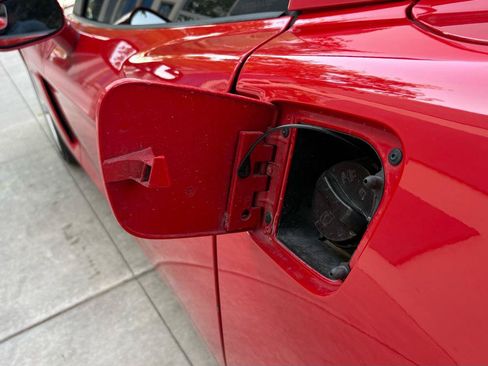 Used 2007 Chevrolet Corvette Coupe RWD image 15