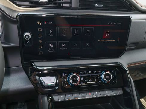 New 2026 GMC Sierra 1500 AT4 w/ AT4 Premium Package AWD/4WD image 13