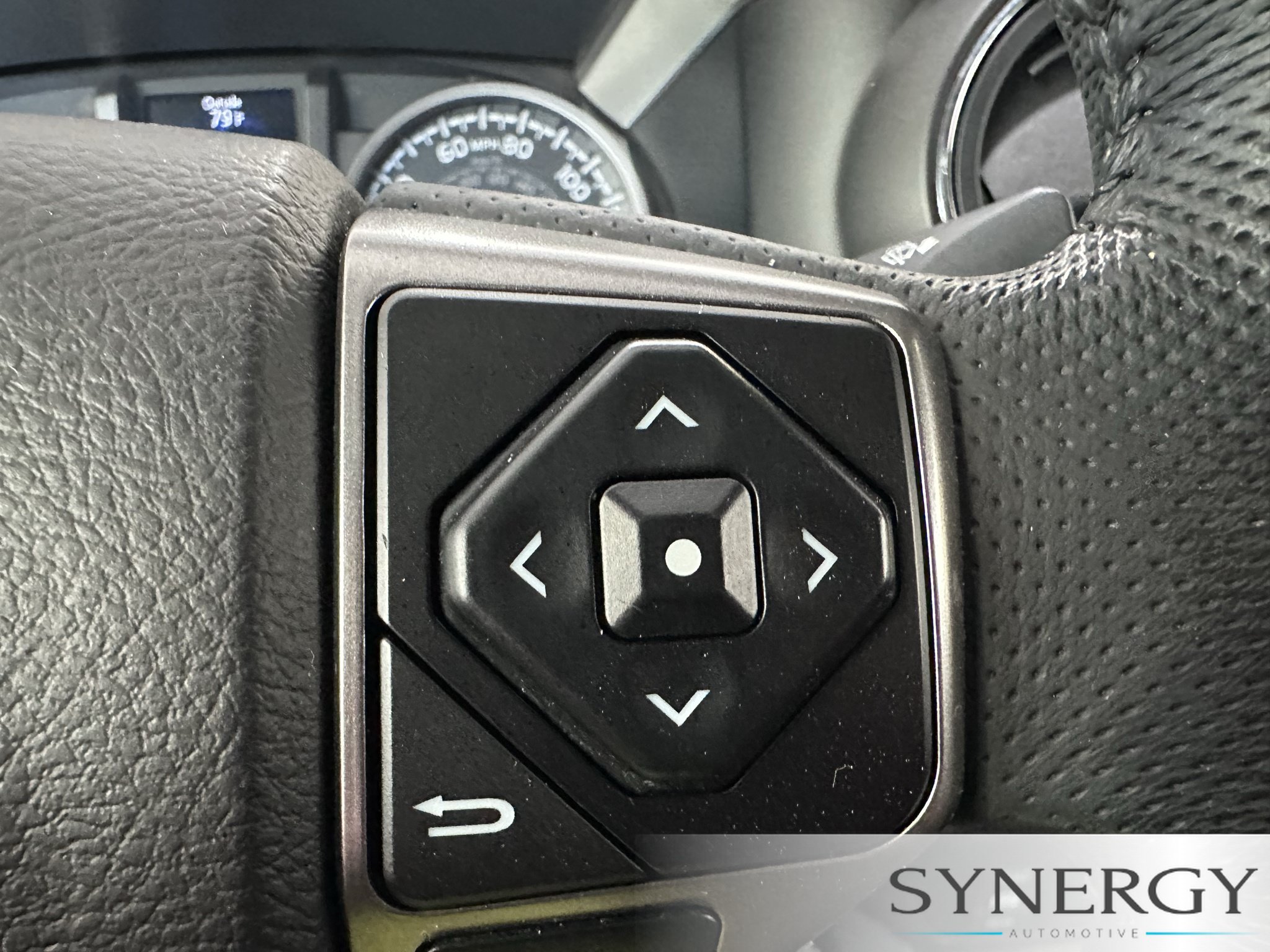 Used 2022 Toyota Tacoma SR5 w/ SR5 Appearance Package (SM) RWD image 19
