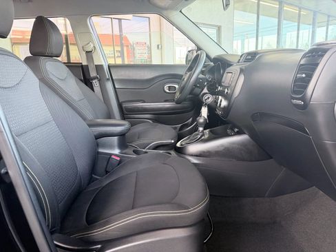 Used 2014 Kia Soul + w/ UVO w/Eservices Package image 19