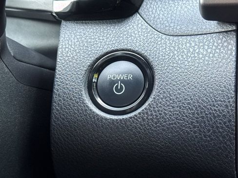 Certified 2025 Toyota Camry SE w/ Convenience Package image 21