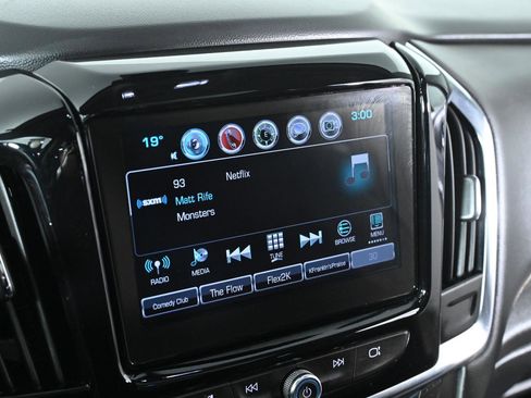 Used 2018 Chevrolet Traverse Premier image 15