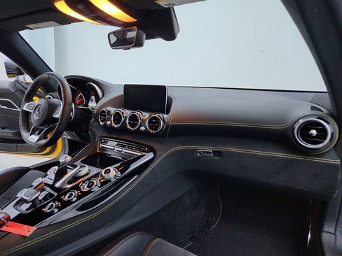 Used 2016 Mercedes-Benz AMG GT S w/ Exclusive Interior Package image 31