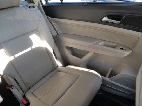 Certified 2023 Volkswagen Atlas SE w/ Black Wheel Package image 14