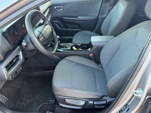 Used 2025 Kia K4 FWD image 28