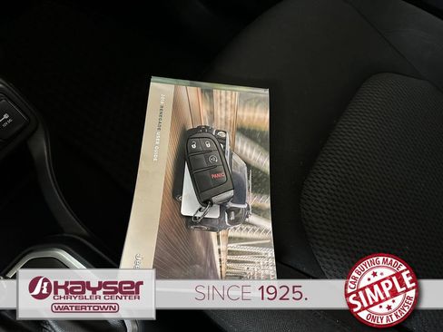 Certified 2018 Jeep Renegade Altitude AWD/4WD image 38