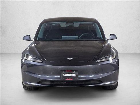 Used 2025 Tesla Model 3 Long Range image 2