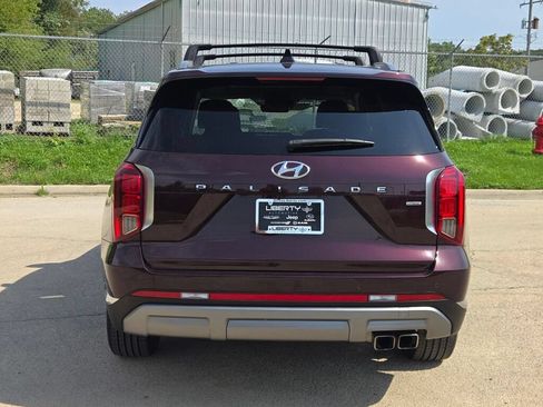 Used 2023 Hyundai Palisade Limited AWD/4WD image 16