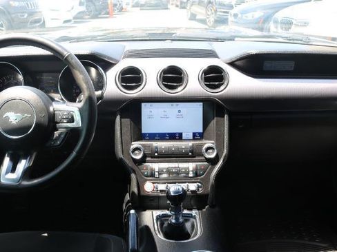 Used 2017 Ford Mustang GT RWD image 22