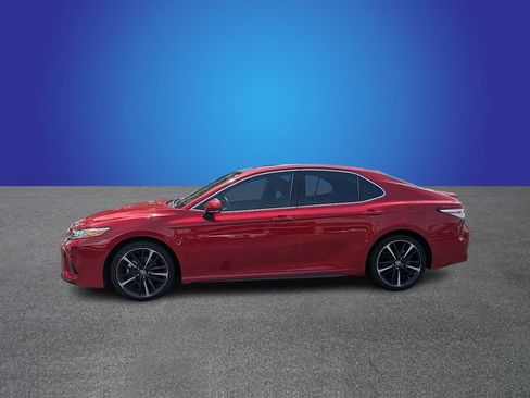 Used 2020 Toyota Camry XSE FWD image 2