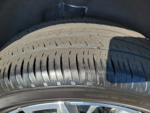 Used 2022 GMC Terrain Denali image 31