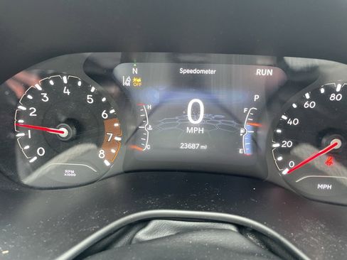 Used 2023 Jeep Compass Latitude image 12