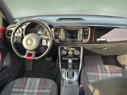 Used 2017 Volkswagen Beetle #PinkBeetle image 27