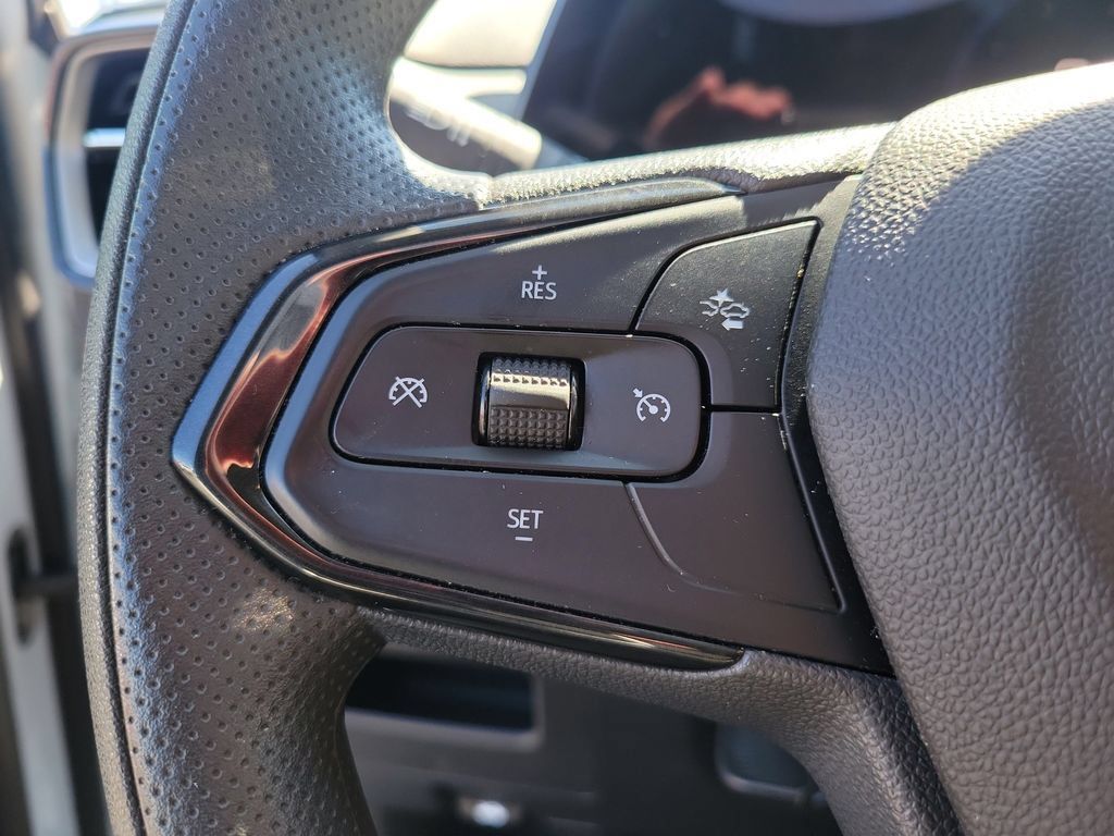 Used 2025 Chevrolet TrailBlazer LT FWD image 28