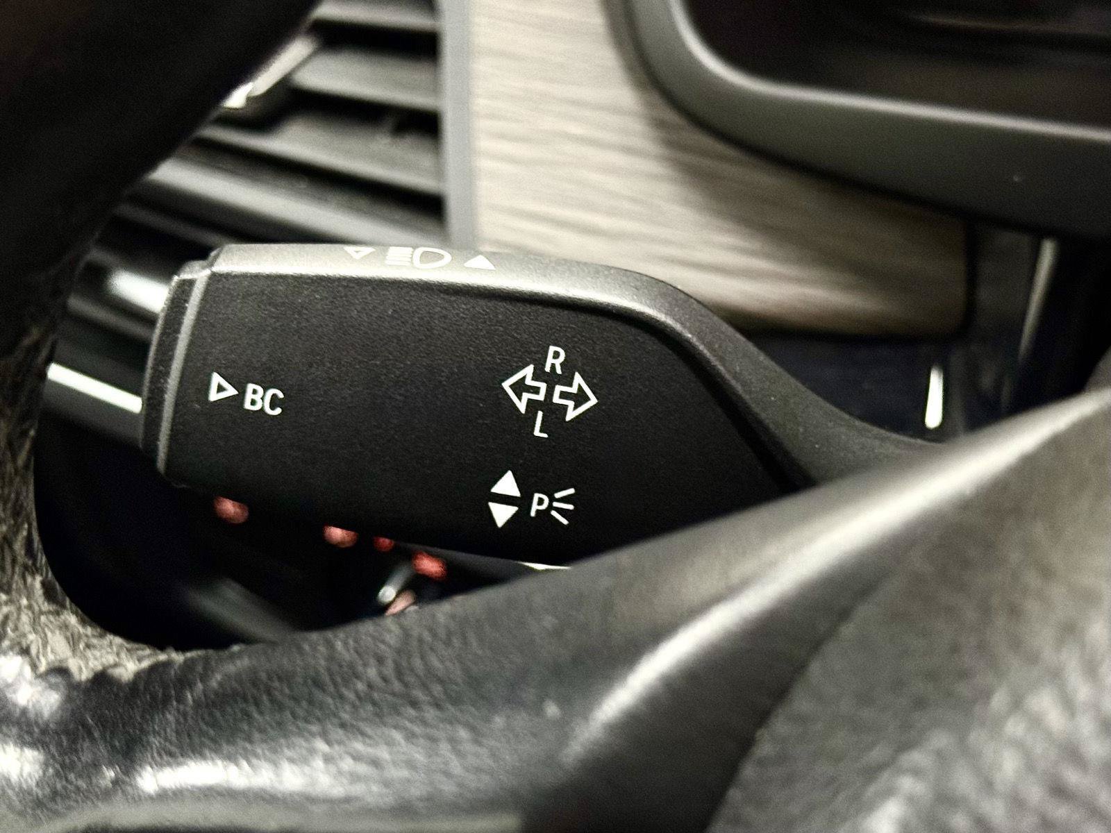 Used 2015 BMW X5 xDrive50i AWD/4WD image 25