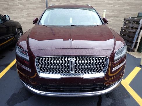 Used 2022 Lincoln Nautilus AWD w/ Premium Package image 3